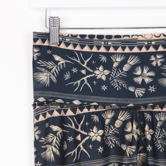 Teeki High Waisted Leggings - Picture 4 of 7